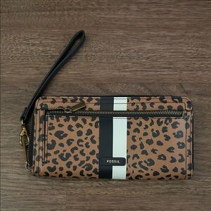 Fossil Brown Leopard Print Wristlet